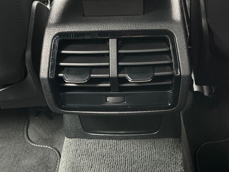 More views of Audi Q3