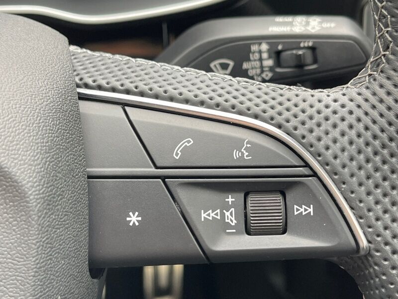 More views of Audi Q3
