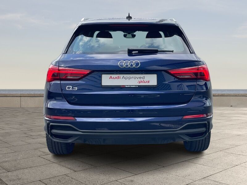 More views of Audi Q3