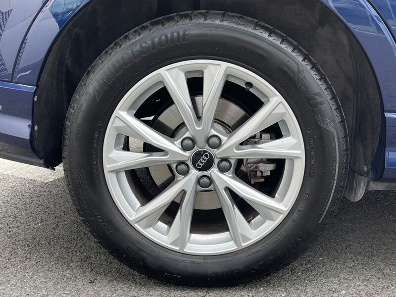 More views of Audi Q3