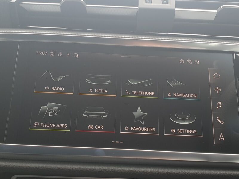 More views of Audi Q3