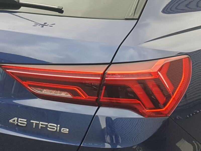 More views of Audi Q3