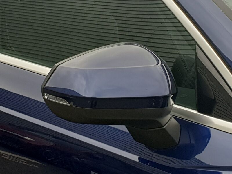 More views of Audi Q3