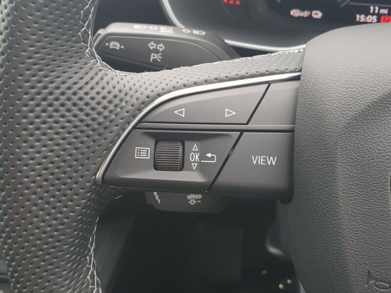 More views of Audi Q3