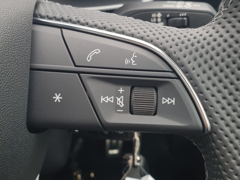 More views of Audi Q3