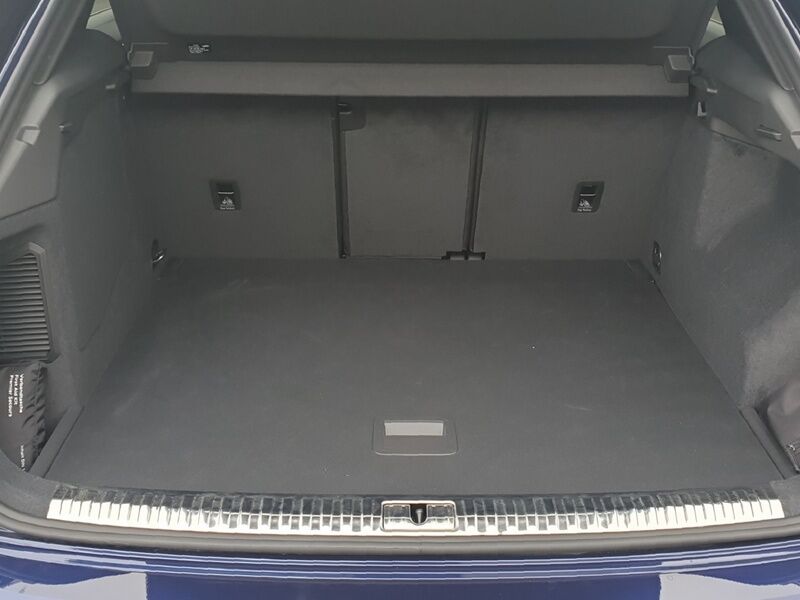 More views of Audi Q3