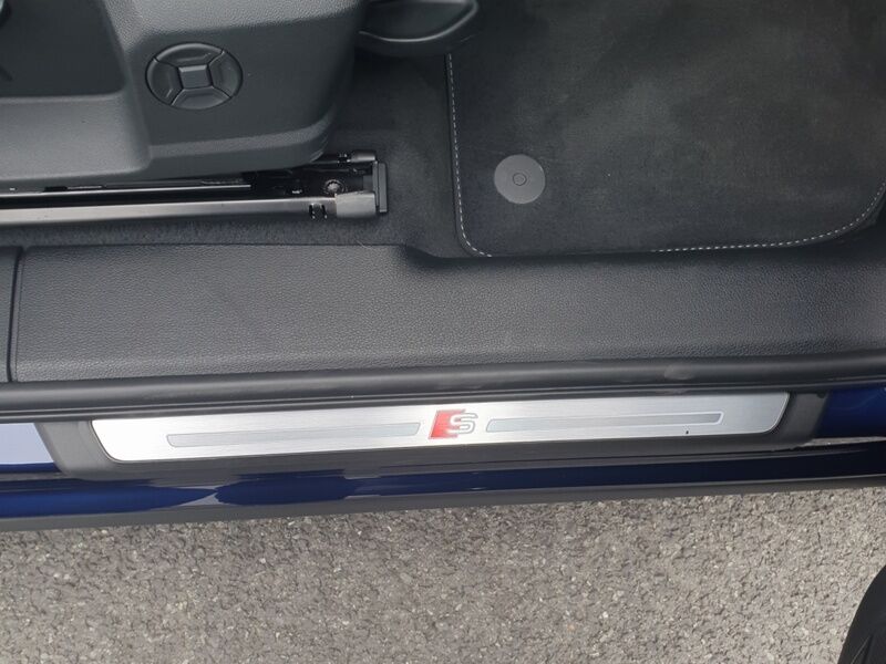 More views of Audi Q3