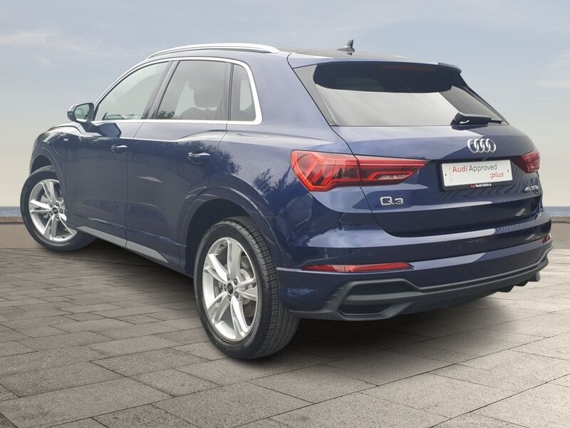 More views of Audi Q3