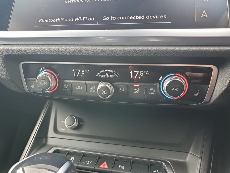More views of Audi Q3