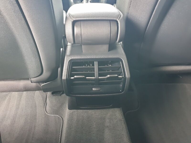 More views of Audi Q3