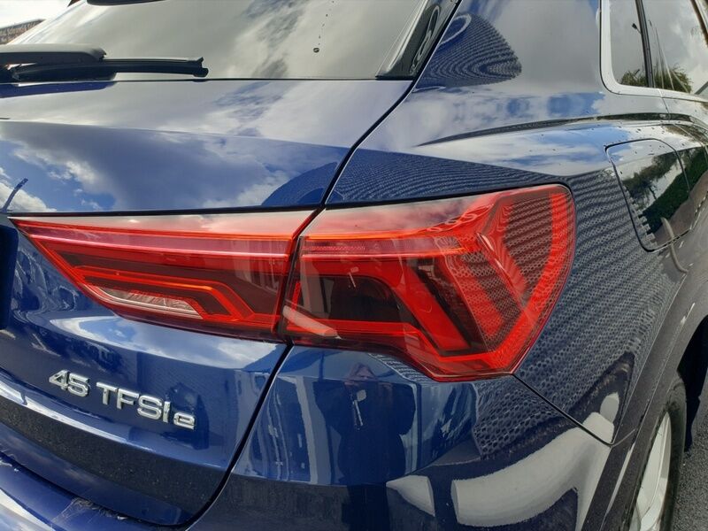 More views of Audi Q3