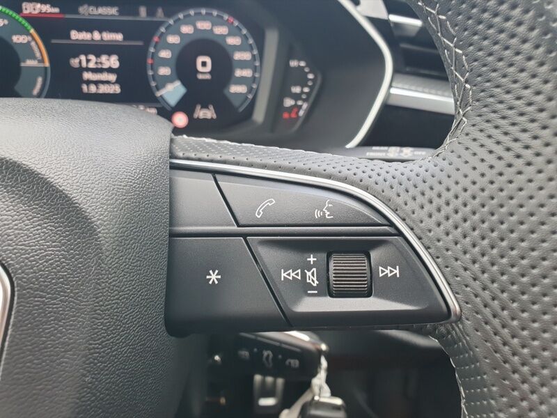 More views of Audi Q3
