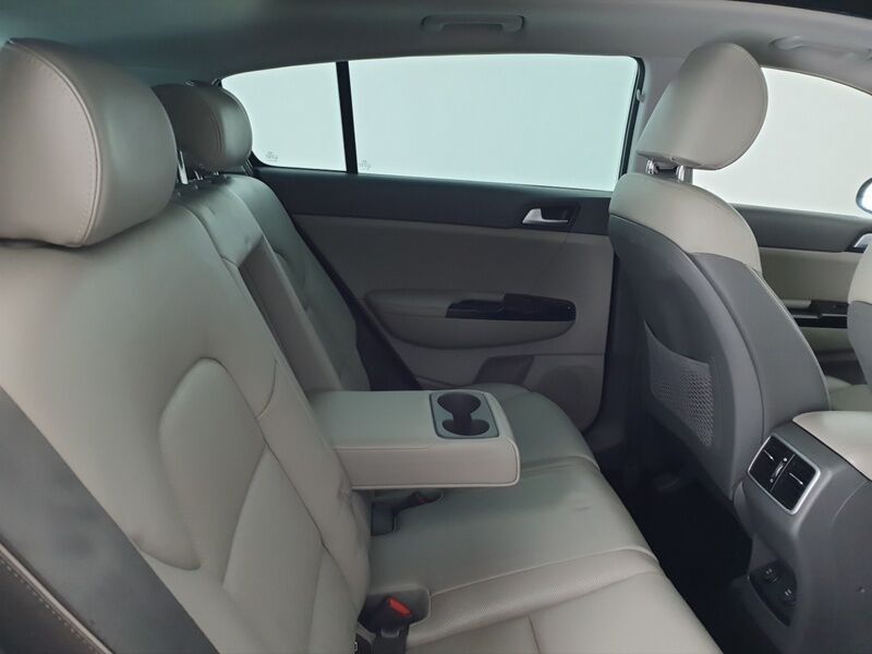 More views of Kia Sportage