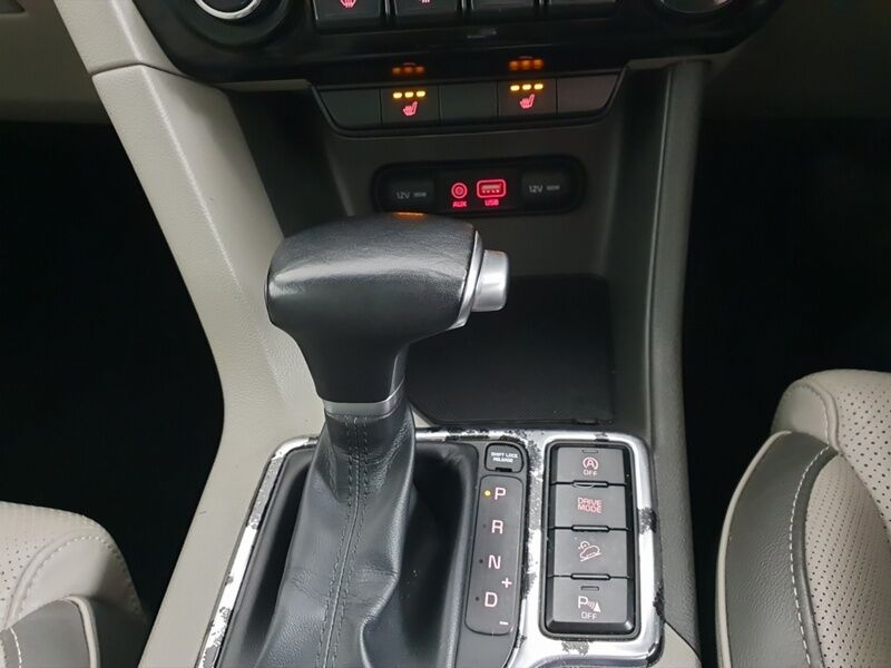 More views of Kia Sportage