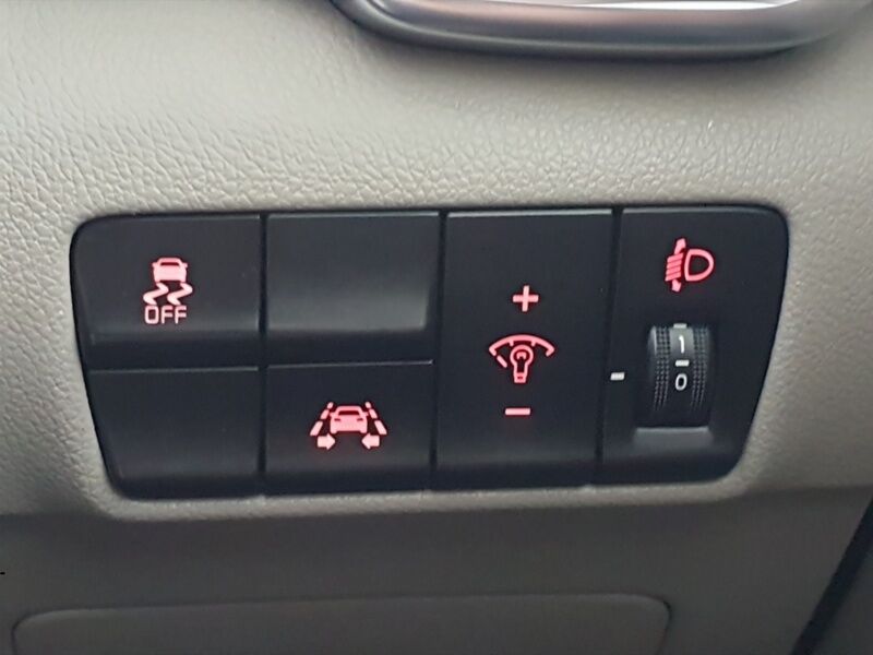 More views of Kia Sportage