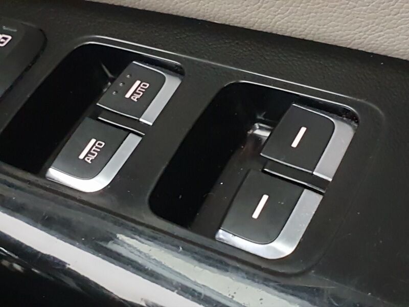 More views of Kia Sportage
