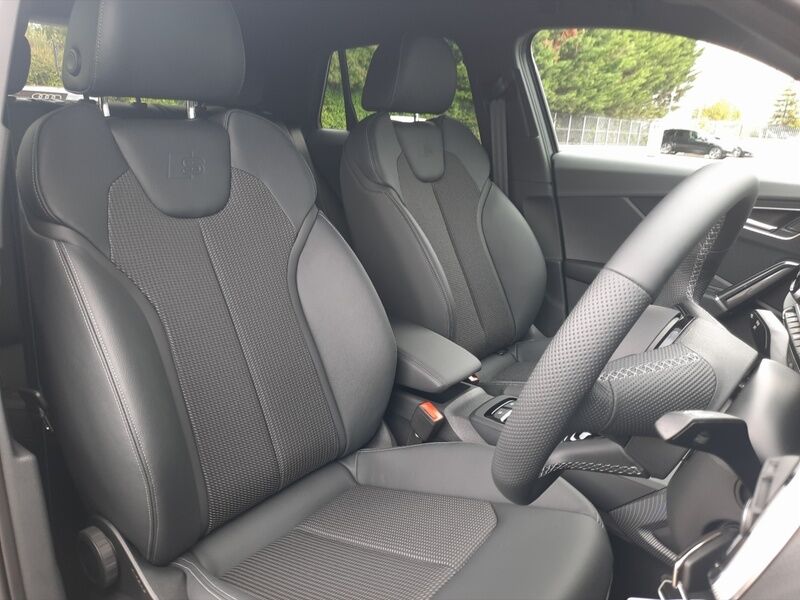 More views of Audi Q2