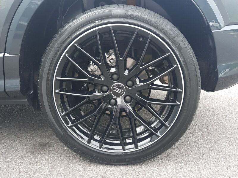 More views of Audi Q2