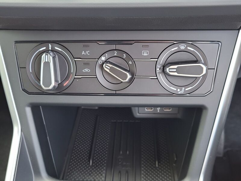 More views of Volkswagen Polo