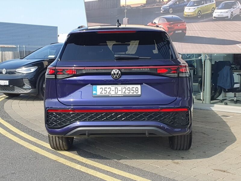 More views of Volkswagen Tayron