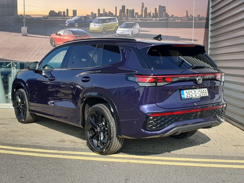 More views of Volkswagen Tayron