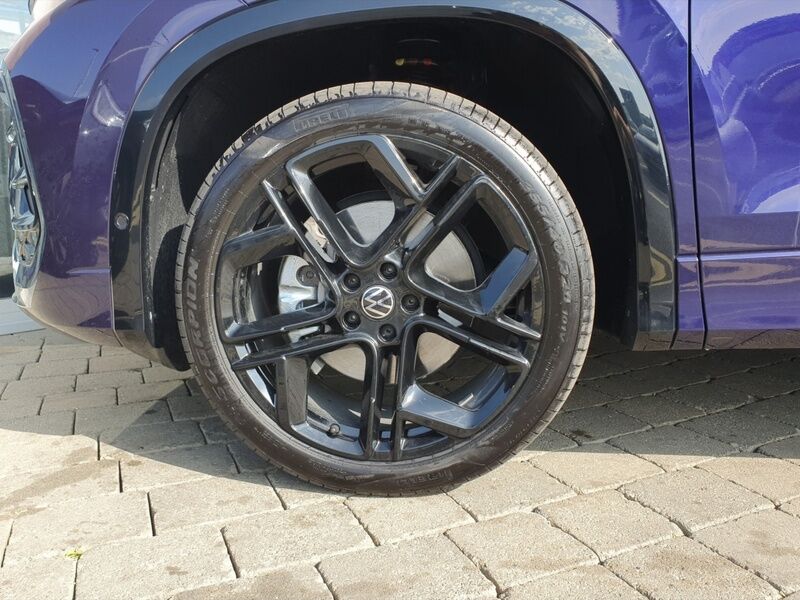 More views of Volkswagen Tayron