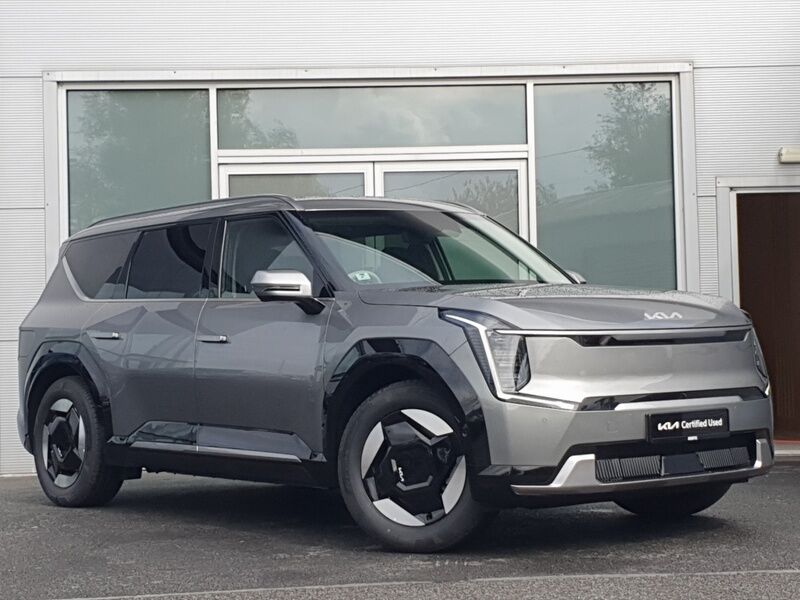 More views of Kia EV9