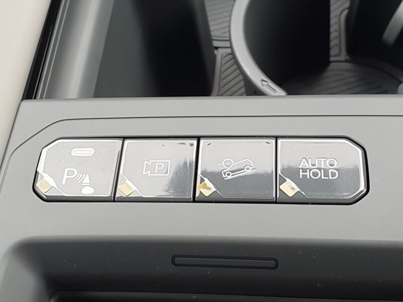 More views of Kia EV9