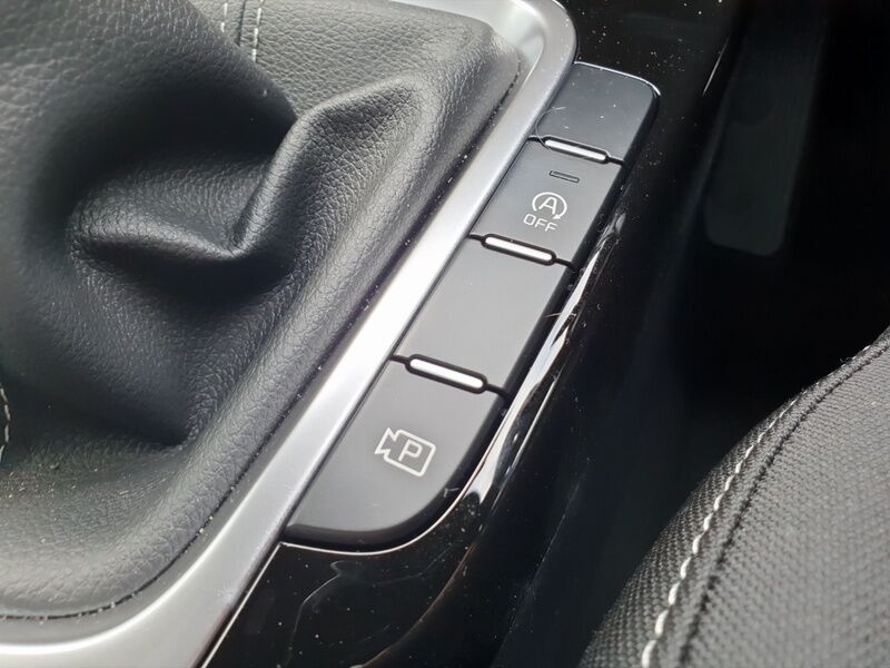 More views of Kia Ceed