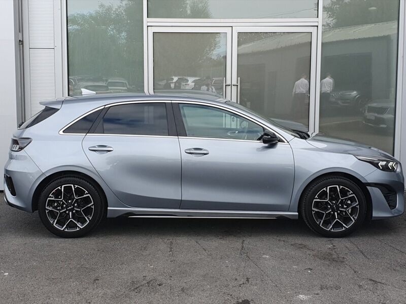 More views of Kia Ceed