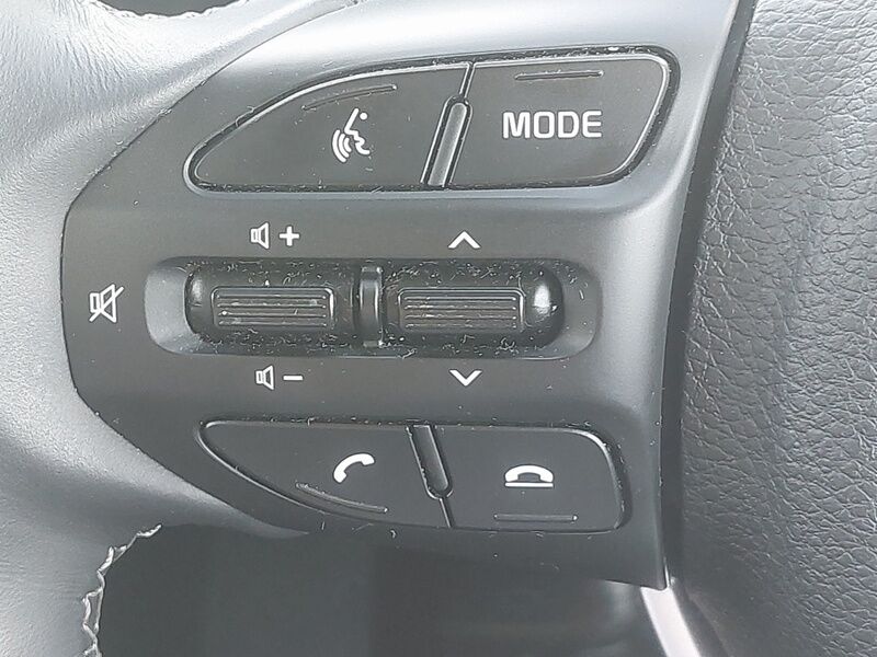 More views of Kia Stonic