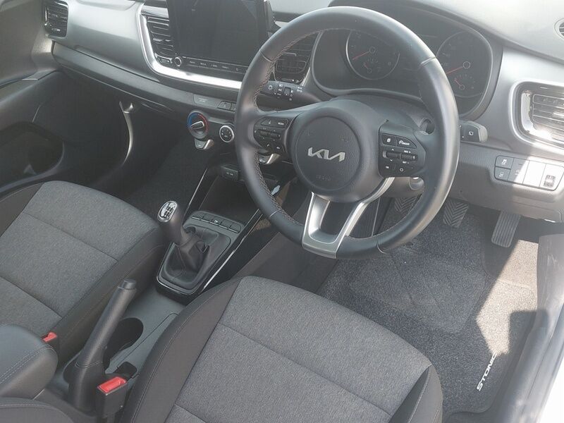 More views of Kia Stonic