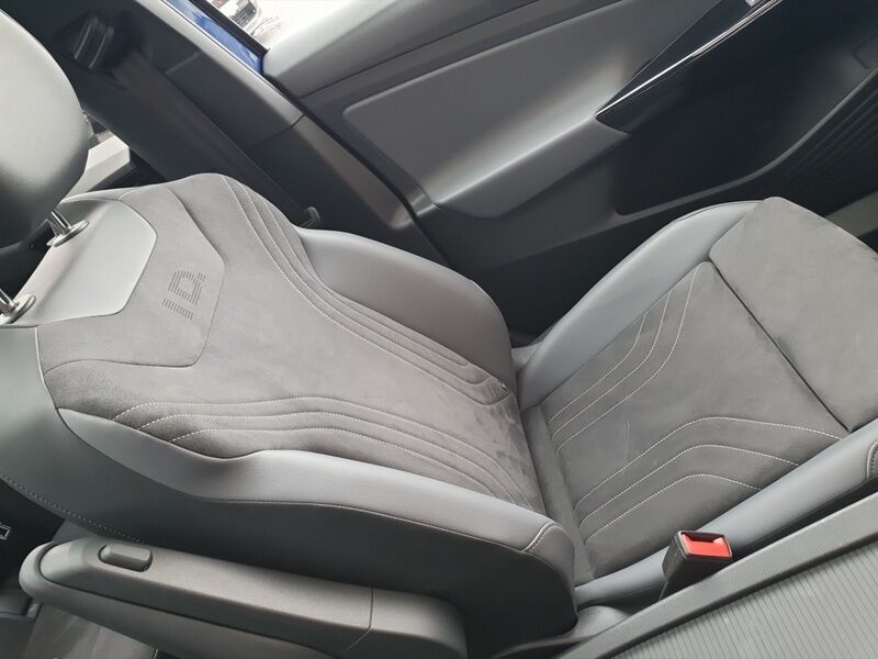 More views of Volkswagen ID.5