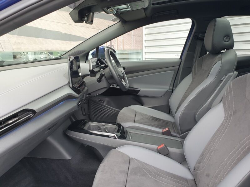 More views of Volkswagen ID.5