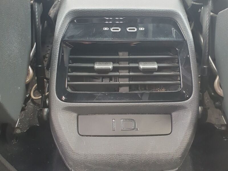 More views of Volkswagen ID.4