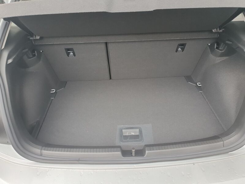 More views of Volkswagen Polo