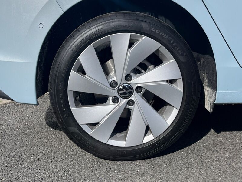 More views of Volkswagen Golf