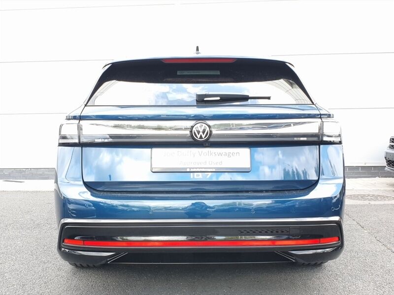 More views of Volkswagen ID.7