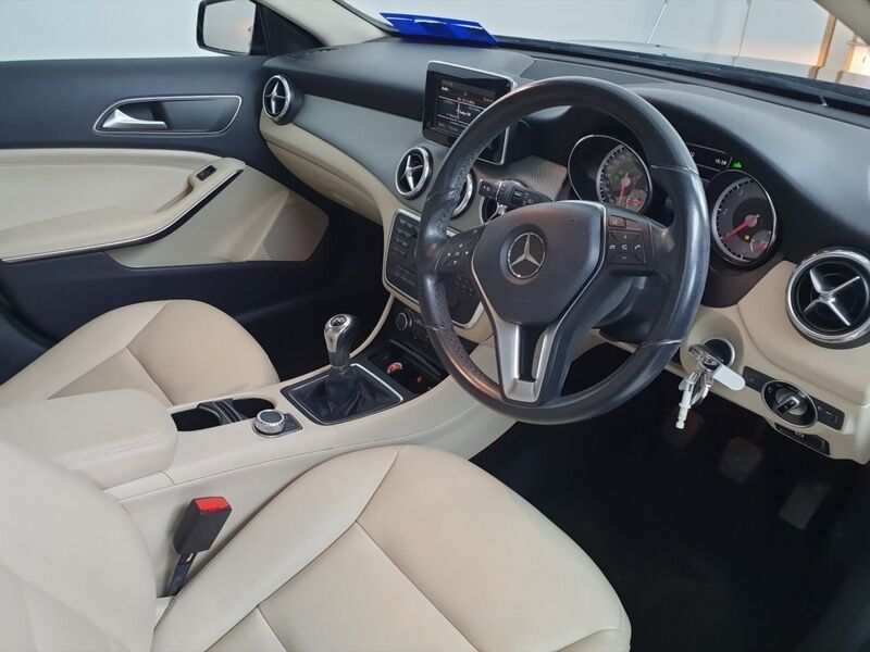 More views of Mercedes-Benz GLA