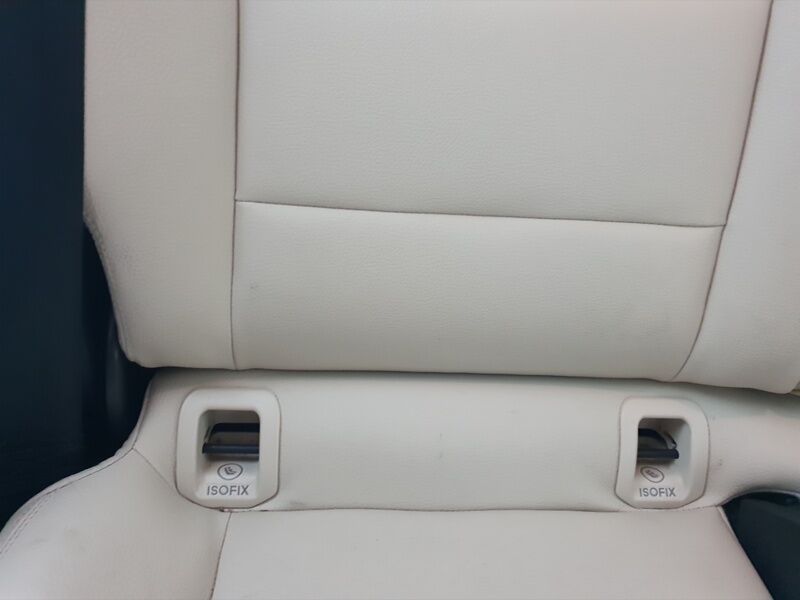 More views of Mercedes-Benz GLA