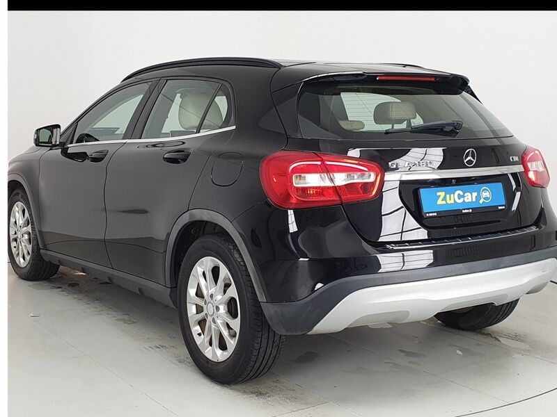 More views of Mercedes-Benz GLA