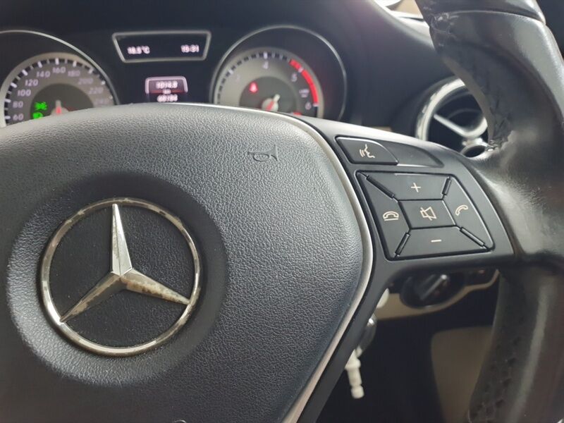 More views of Mercedes-Benz GLA