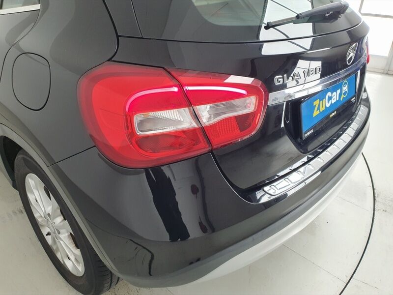More views of Mercedes-Benz GLA
