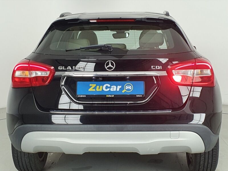 More views of Mercedes-Benz GLA