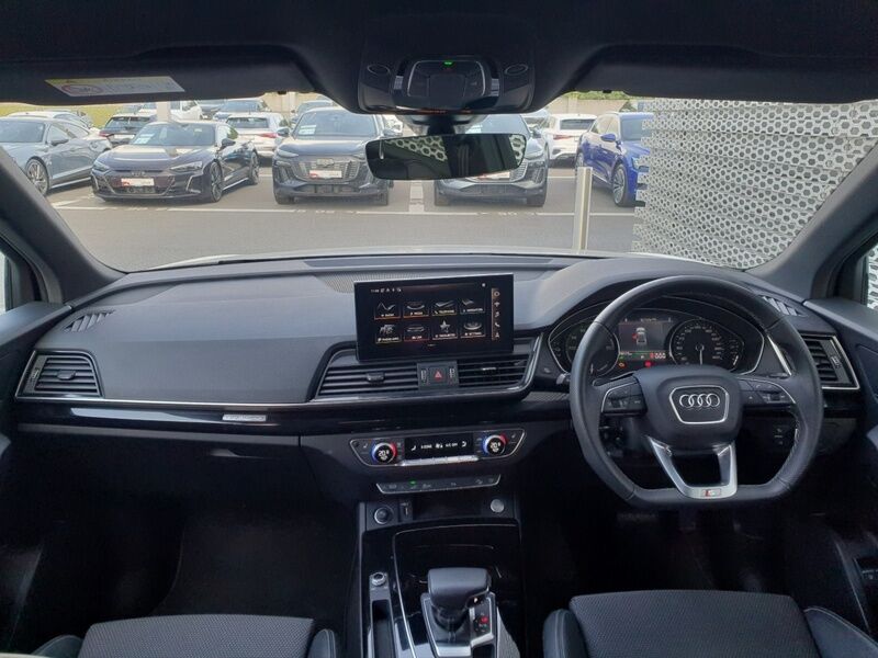 More views of Audi Q5