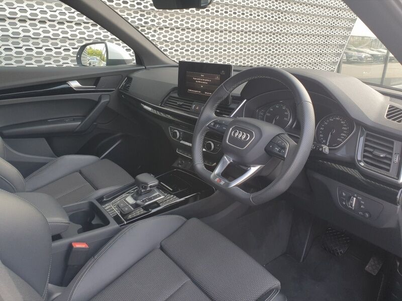 More views of Audi Q5