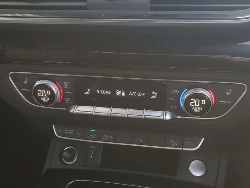 More views of Audi Q5