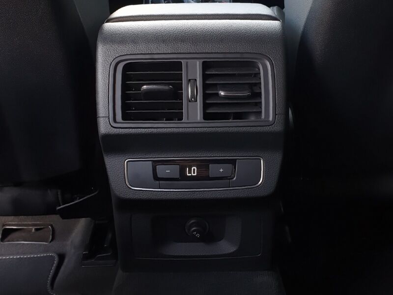 More views of Audi Q5