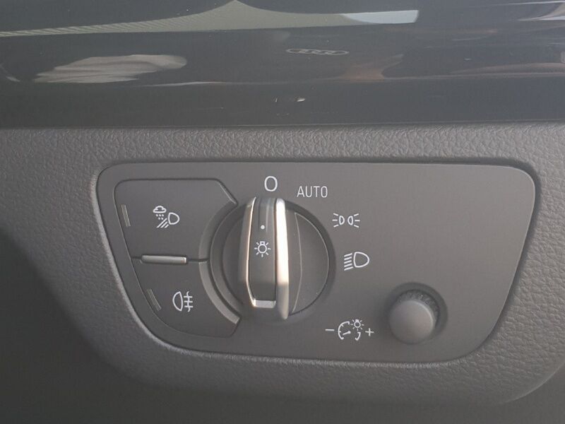 More views of Audi Q5