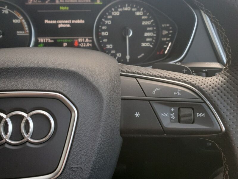 More views of Audi Q5